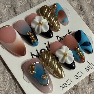 NEW Elegant Blue & Gold Nail Art Set